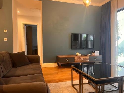 Modern Accommodation Near Taksim - last minute hotel in Istanbul