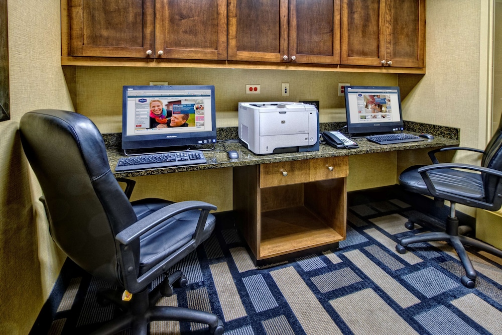 Hampton Inn Clarksdale - photo 19