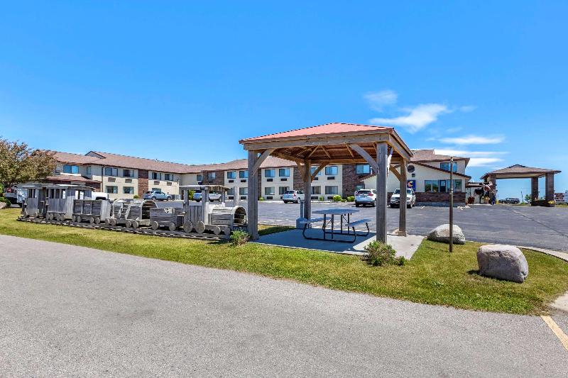 Comfort Inn Manistique MI - photo 14