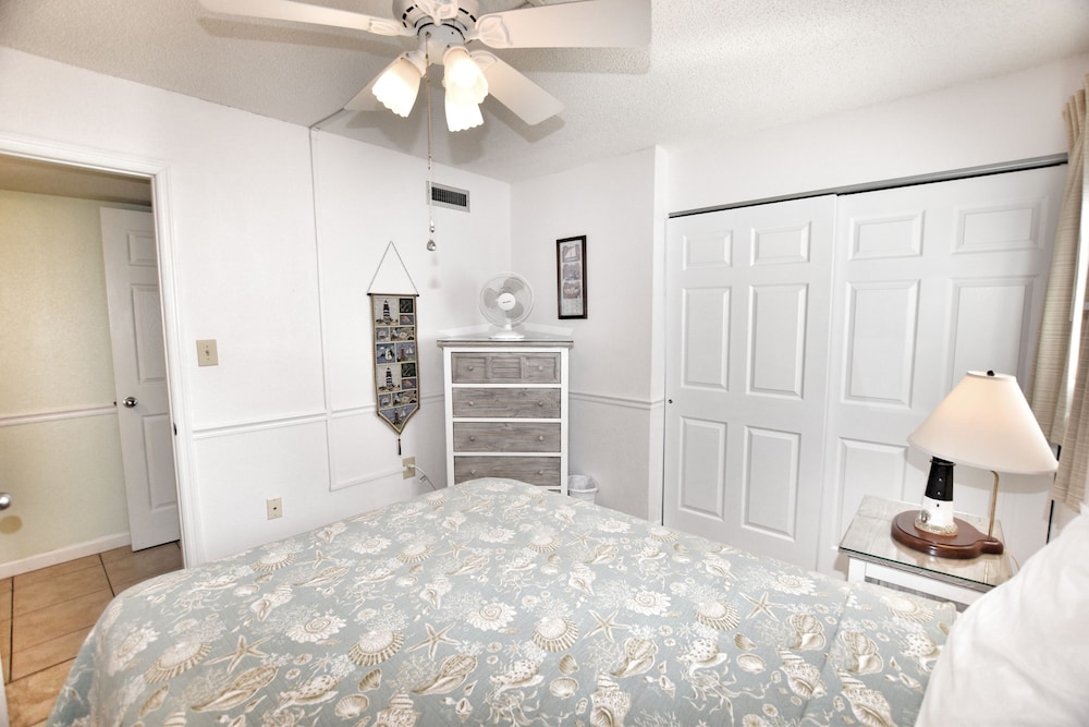 0512 Waters Edge Resort 3 Bedroom Condo by RedAwning - photo 8