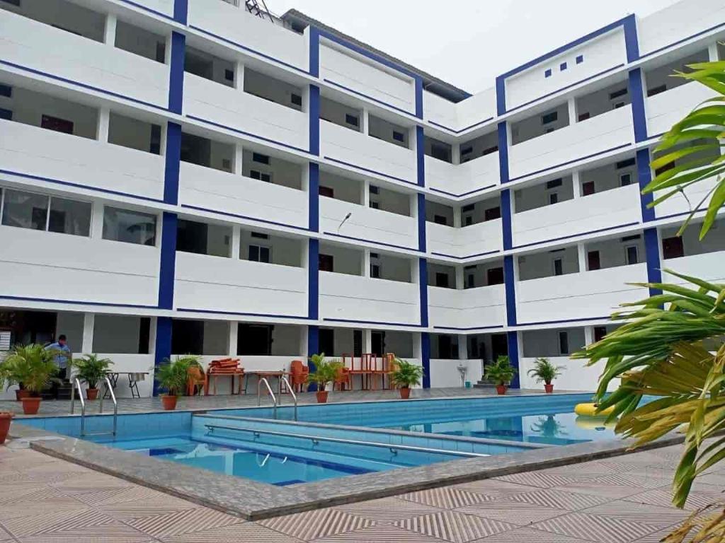 Urc Resorts — hotel in Perundurai