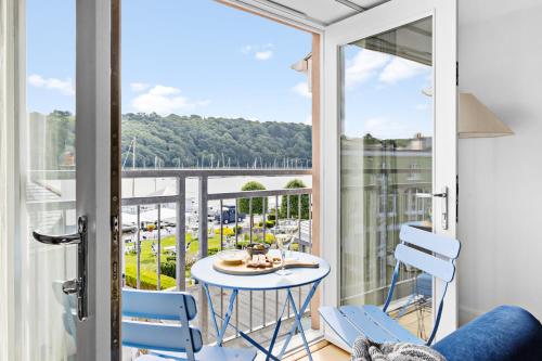 Dart Marina Luxury apartment on Marina — 4-Star Luxury Hotel in Dartmouth, United Kingdom