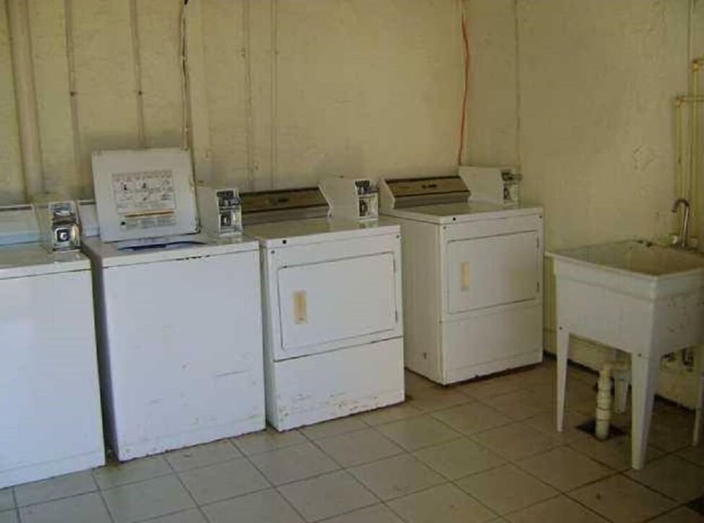 Gipson Inn Motel - photo 15