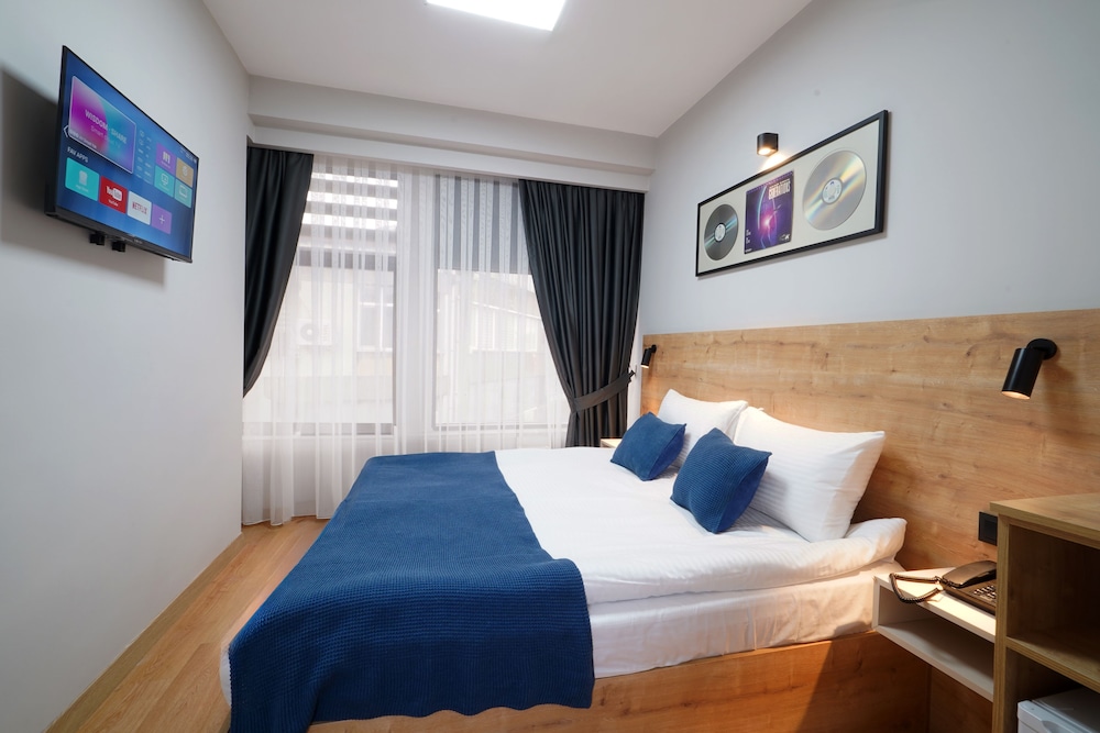 Meet Istanbul — 5-Star Luxury Hotel in Istanbul, Turkey