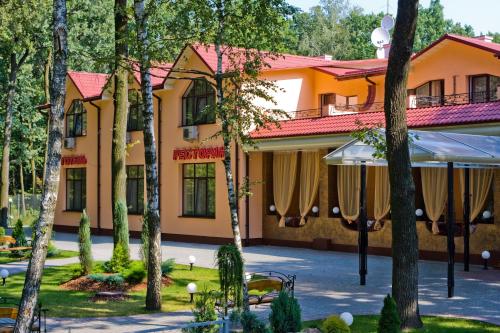 Hotel Complex Zelenyi Gai — hotel in Lutsk