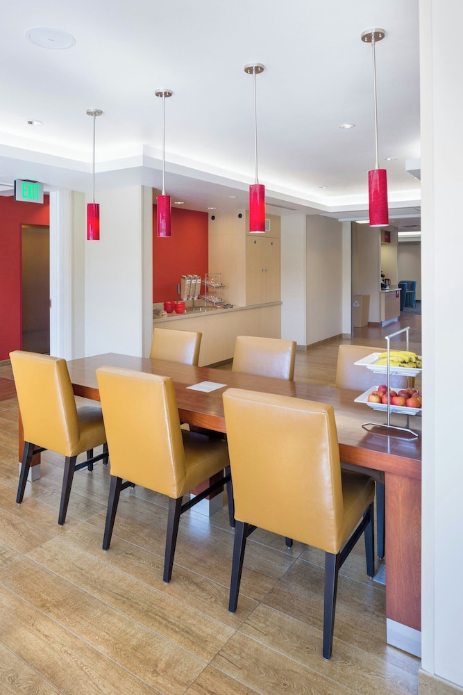 TownePlace Suites by Marriott Portland Vancouver - photo 21