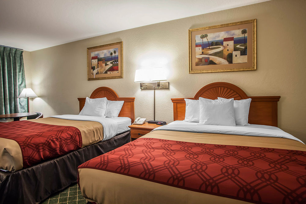 Econo Lodge Hannibal - photo 4
