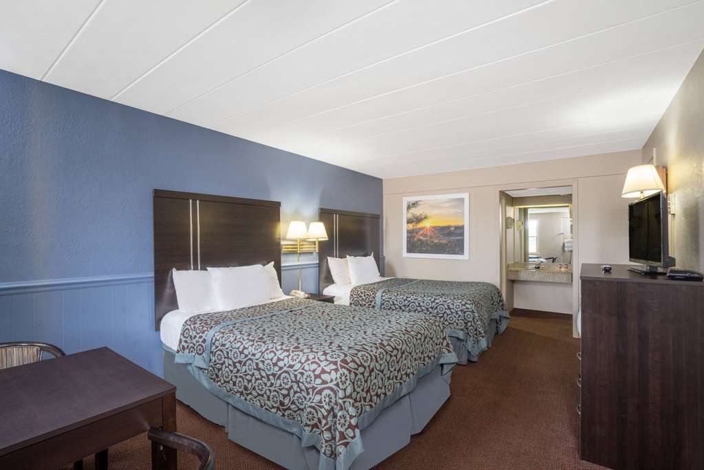 Days Inn by Wyndham Lincolnton - photo 11