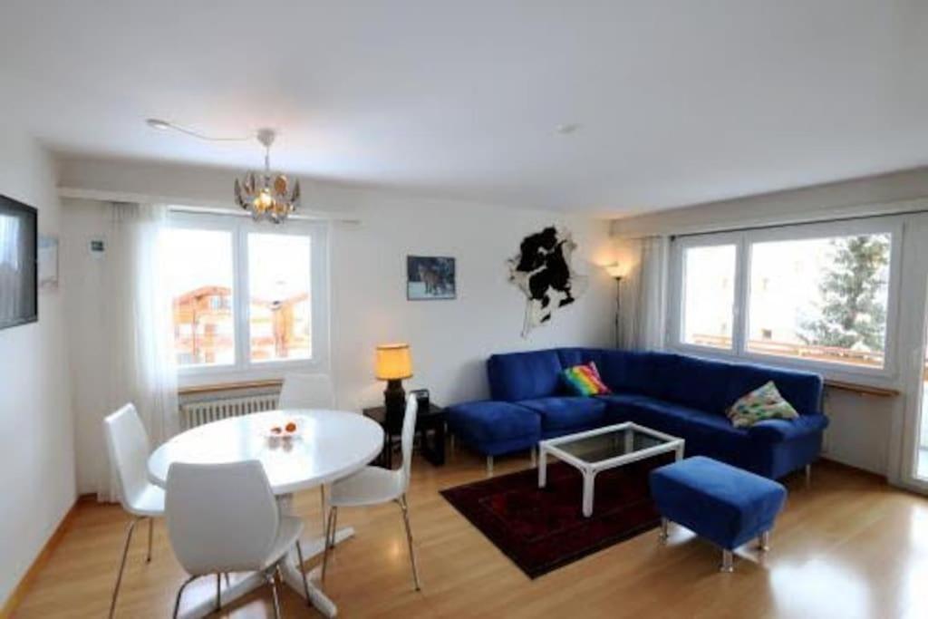 Near ski slopes 2 bedrooms apartment with balcony — 4-Star Luxury Hotel in Saas-Fee, Switzerland