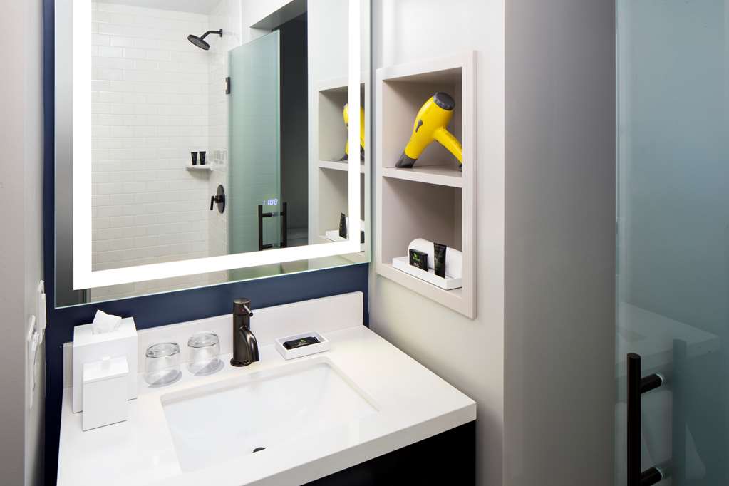 Hyatt Centric Faneuil Hall Boston - photo 17