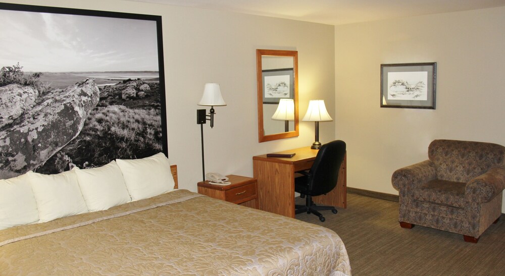Homestead Inn and Suites - photo 5