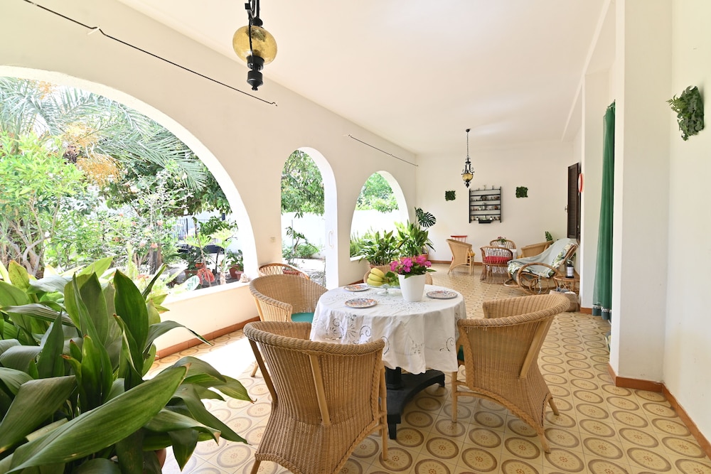 IzzHome Colonial in Pula, Italy