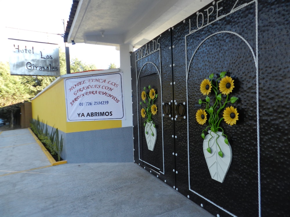 Hotel Finca los Girasoles in Valle De Bravo, Mexico