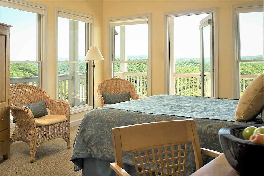 Inn at Riverbend - photo 13