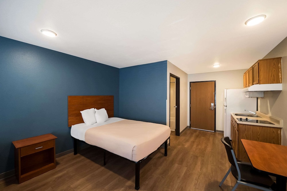 WoodSpring Suites Fort Worth Fossil Creek - photo 35
