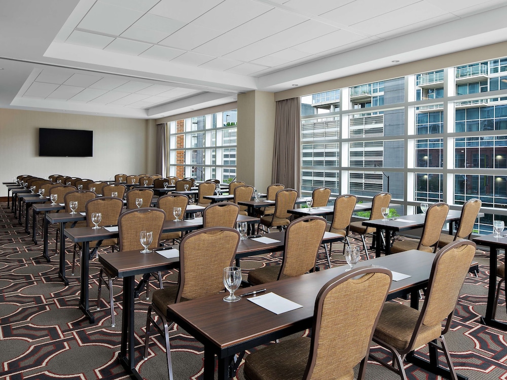 Home2 Suites by Hilton Chicago McCormick Place - photo 44