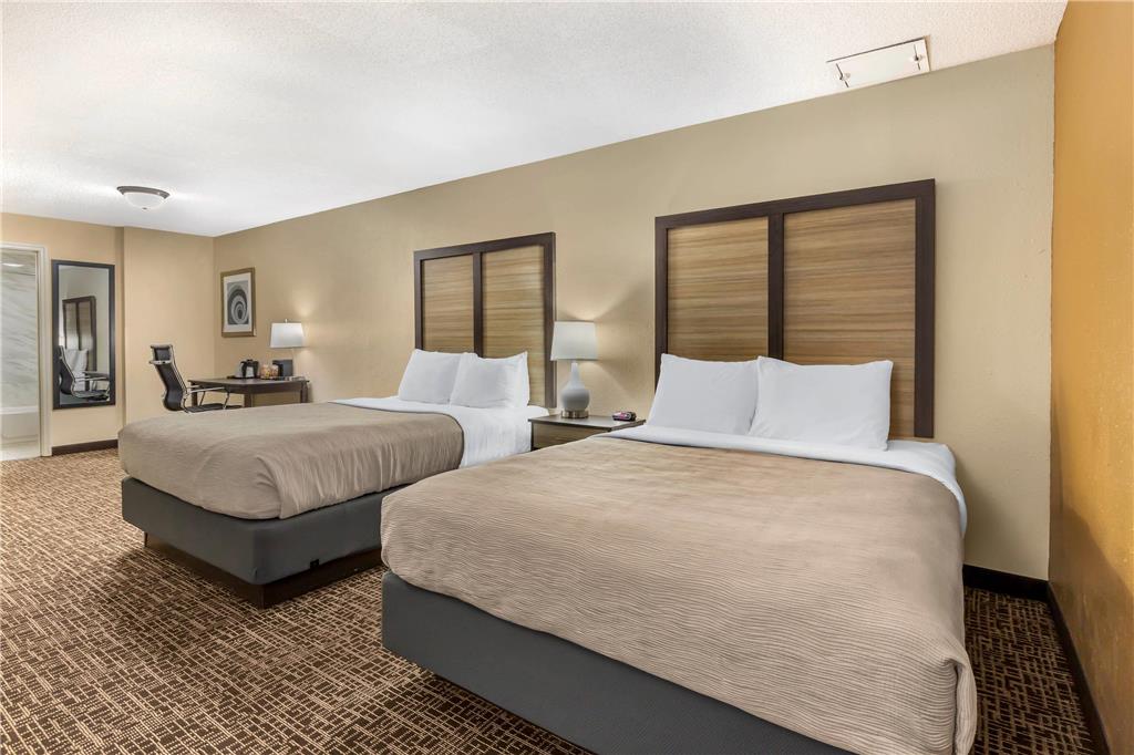 Quality Inn & Suites Spring Lake Fayetteville near Fort Bragg - photo 18