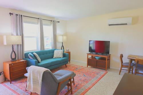 Sunshine on La Paloma in Daytona Beach, United States