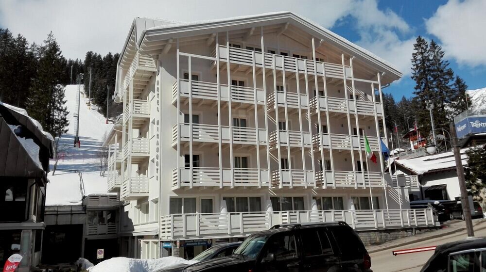 Hotel Miramonti — 4-Star Luxury Hotel in Pinzolo, Italy