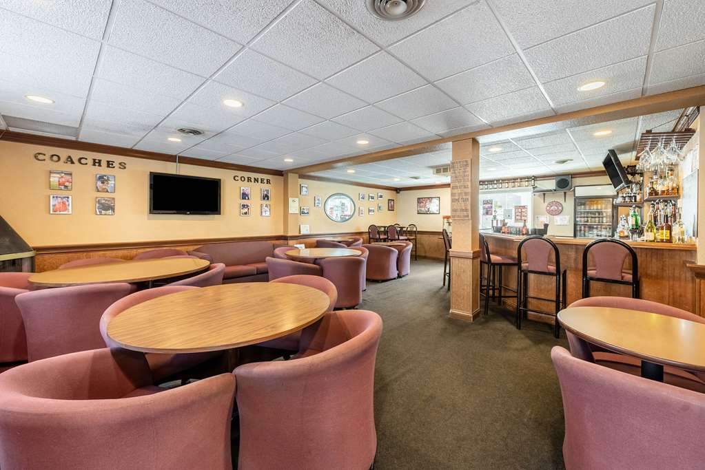 Americas Best Value Inn & Suites St. Marys - photo 29