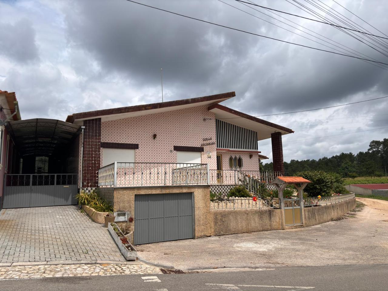 Casa dos Neto Santiago — 4-Star Luxury Hotel in Anadia, Portugal