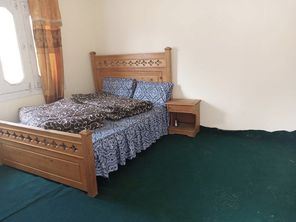 New Green Land Hotel in Baffa, Pakistan