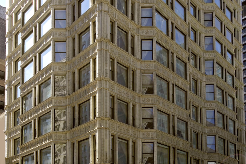 Staypineapple An Iconic Hotel The Loop - photo 48