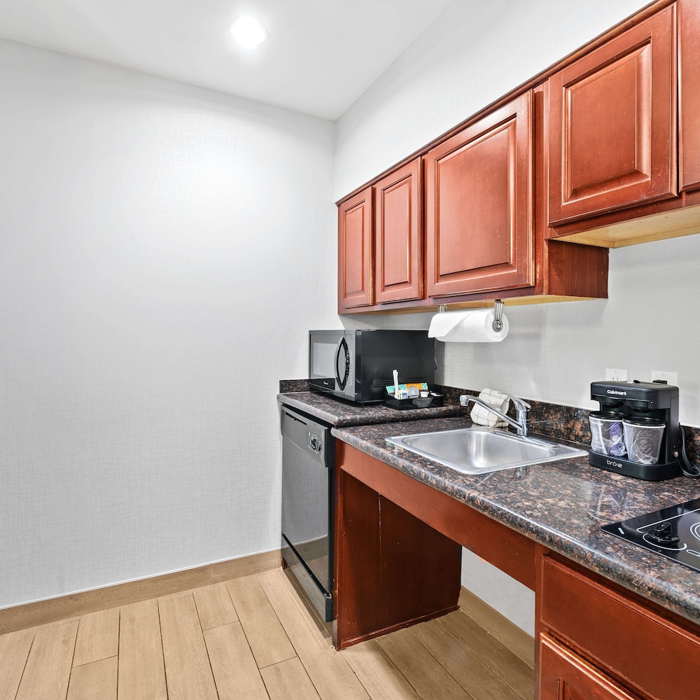 Homewood Suites by Hilton Ft. Lauderdale Airport Cruise Port - photo 16