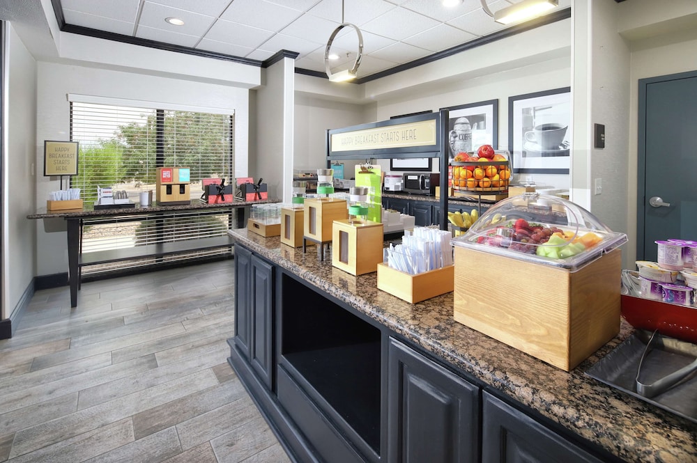 Hampton Inn Sierra Vista - photo 32