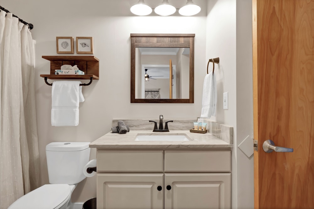 Sandpeddler Inn & Suites - photo 257