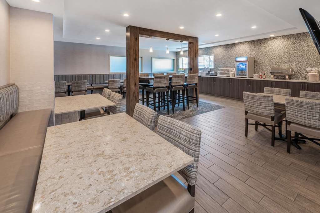 La Quinta Inn & Suites by Wyndham Bozeman - photo 26