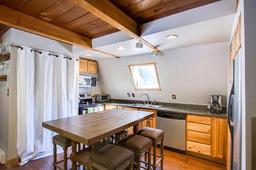 6524_Barton - photo 15