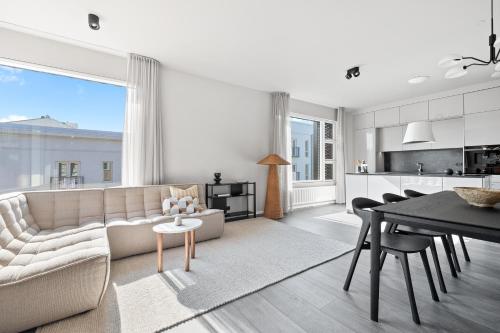 City View Lux in the City Center with Free Parking