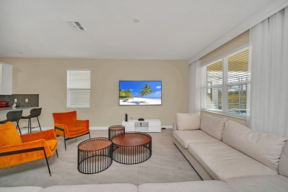 Ultimate 9 Champions Gate Resort Property With Spa 9 Bedroom Villa by RedAwning Kissimmee - photo 27