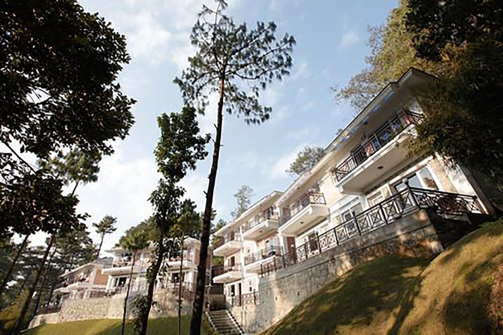Serene Resort - carbon neutral hotel in Nagarkot
