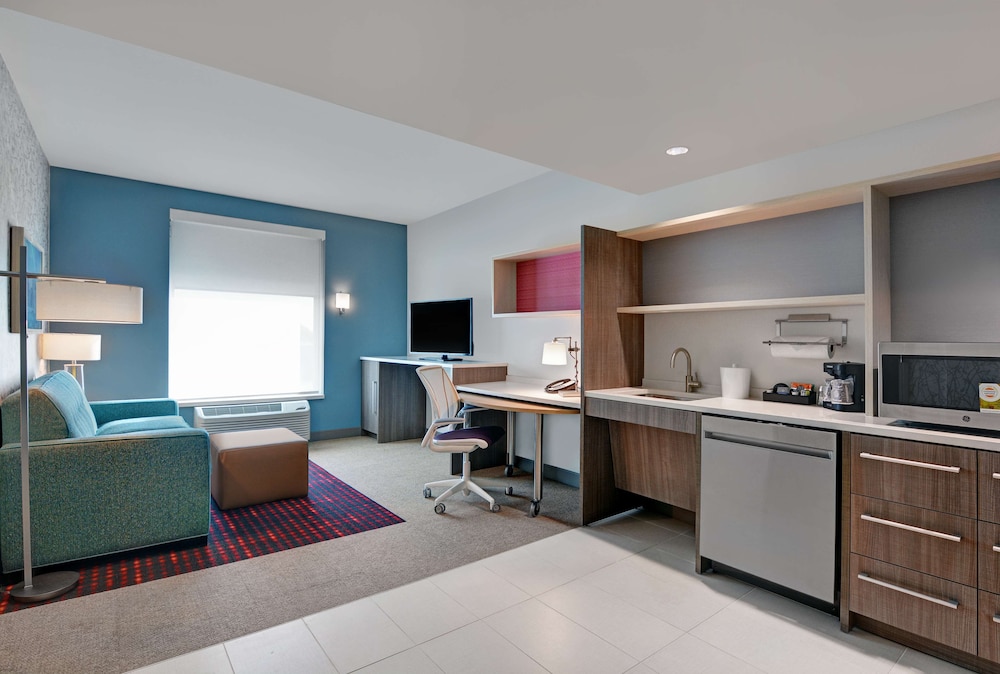 Home2 Suites by Hilton Largo - photo 20