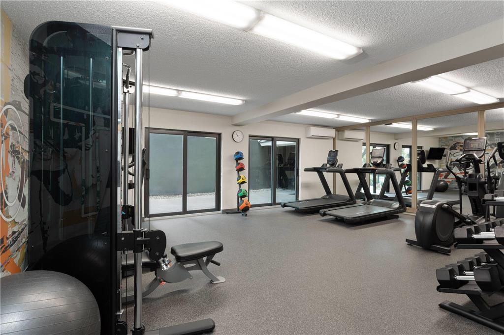 La Quinta Inn & Suites by Wyndham Ft Lauderdale Cypress Cr - photo 11