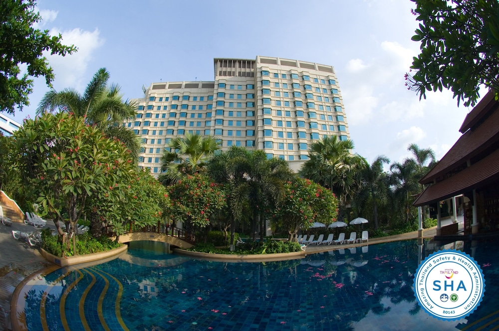 Rama Gardens Hotel Bangkok in Bangkok, Thailand
