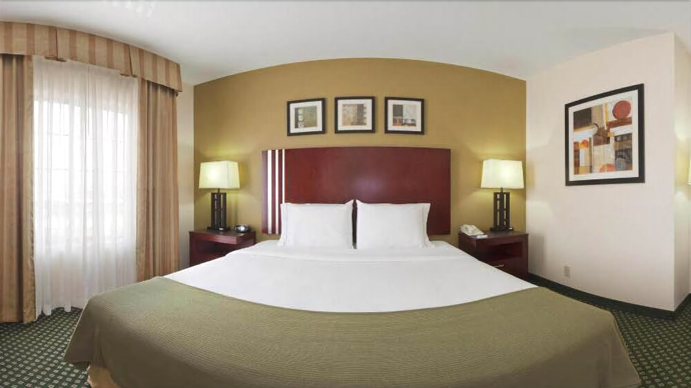 Holiday Inn Express & Suites Indianapolis East By Ihg - photo 10