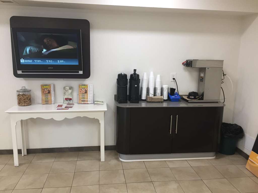 Motel 6 Nashville TN Airport - photo 14