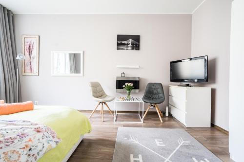 Sunny Wisła River Apartment — 4-Star Luxury Hotel in Warsaw, Poland