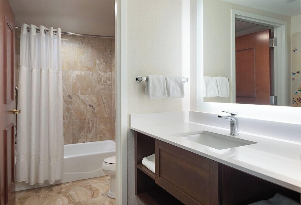 The Atlantic Suites on the Ave - photo 33
