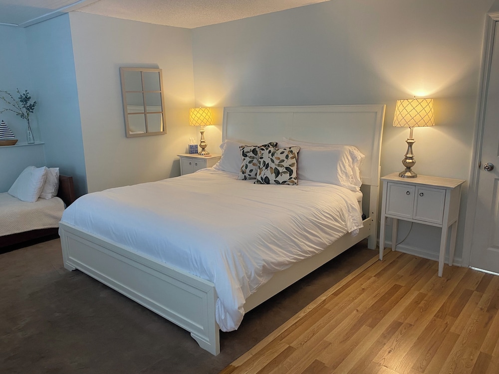 Inn at Oriental - photo 23
