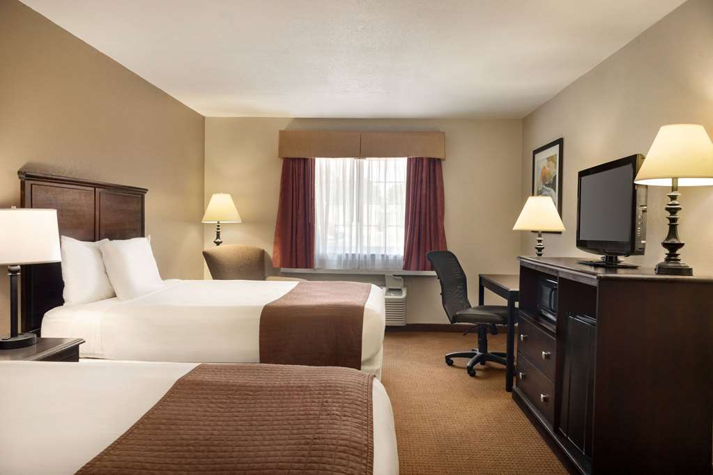 Baymont by Wyndham Kansas City KU Medical Center - photo 10