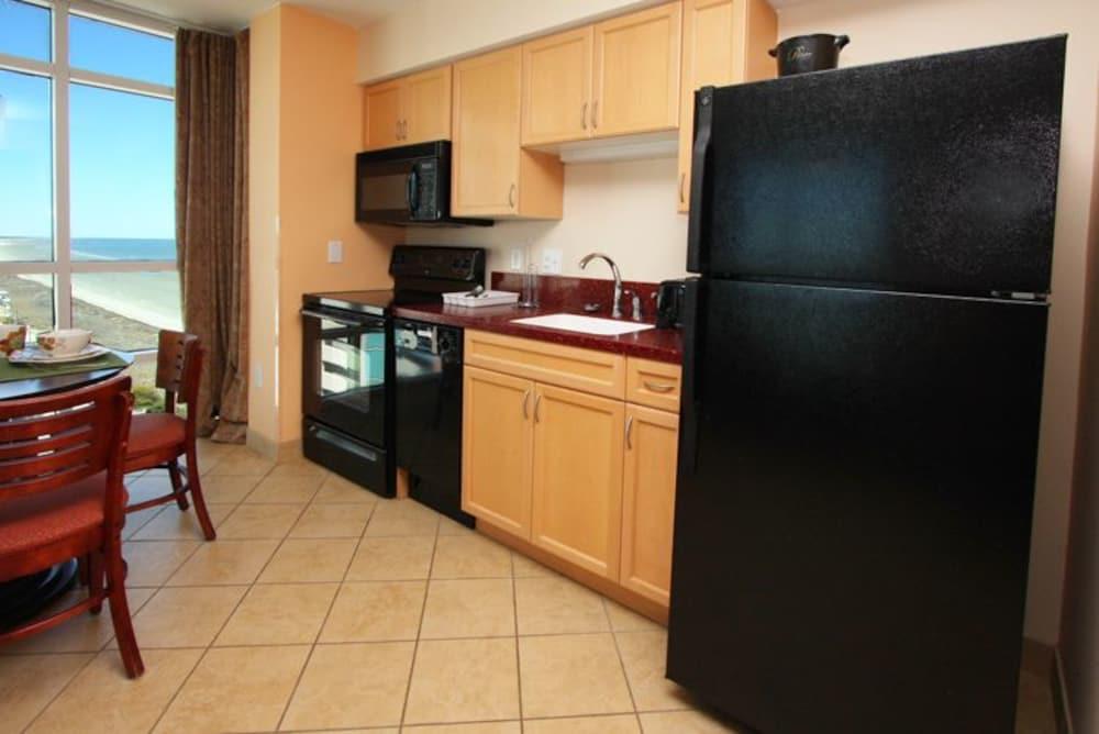 Prince Resort by Elliott Beach Rentals - photo 10