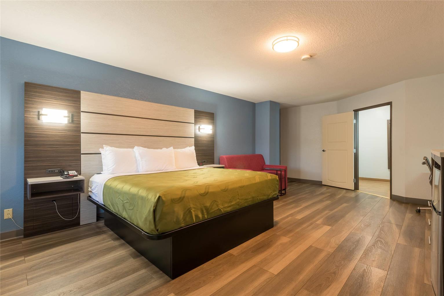Quality Inn & Suites Manitou Springs at Pikes Peak - photo 9