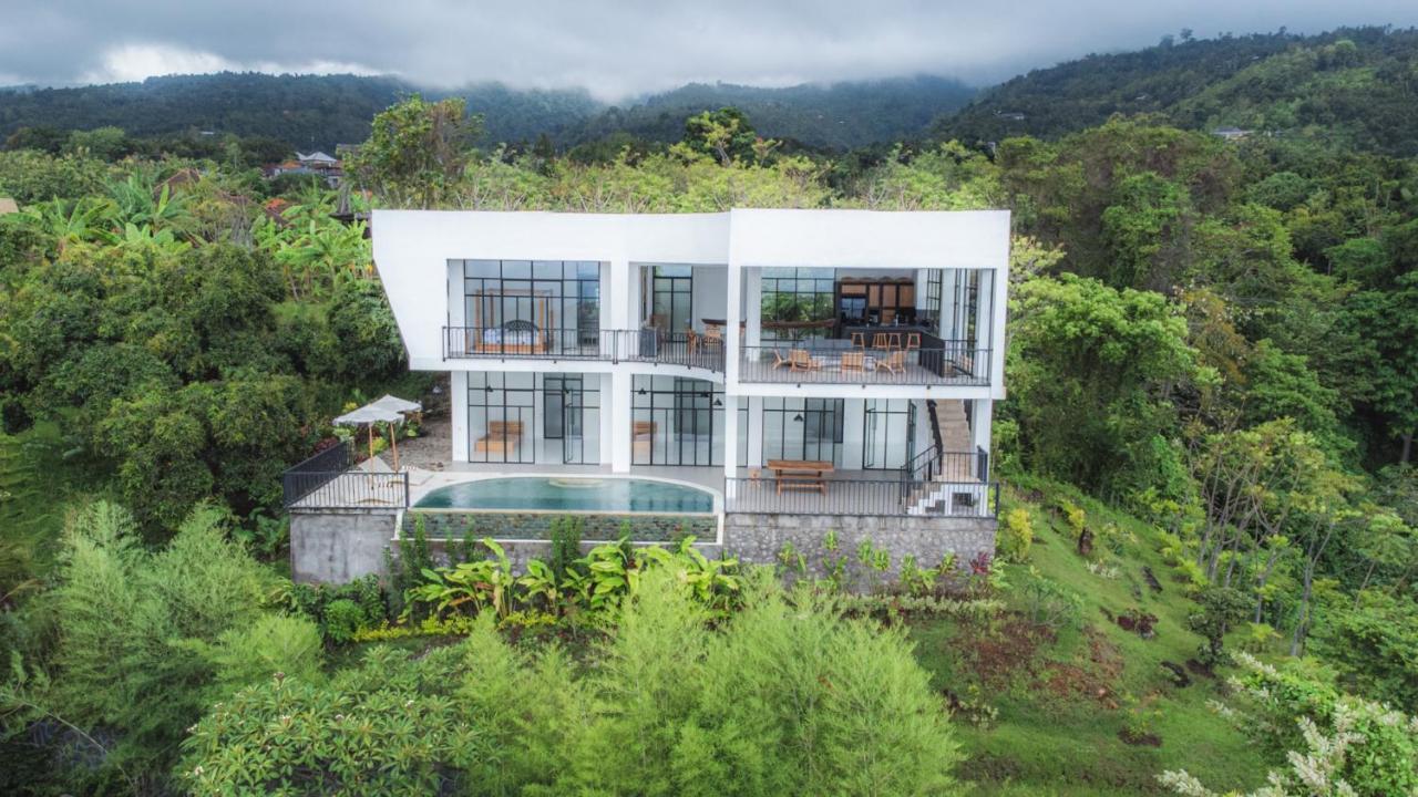The Hacienda Lovina — Sukasada