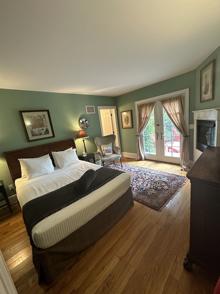 Buttermilk Falls Inn - photo 6