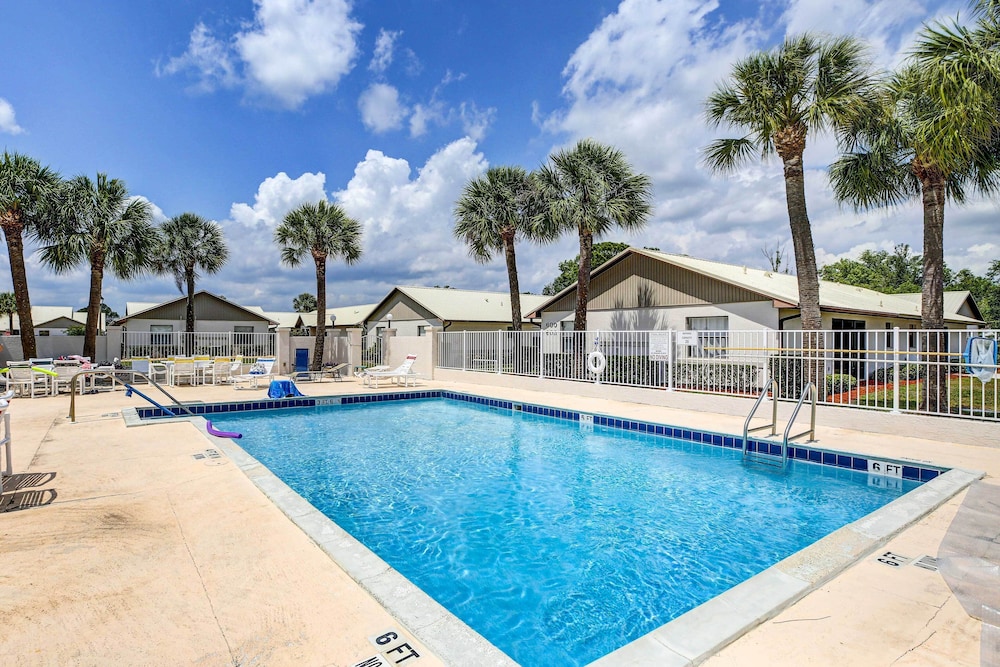 Screened Patio And Grill at Sebring Resort Community - photo 12