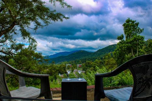 Hilltop Heaven — 4-Star Luxury Hotel in Kandy, Sri Lanka